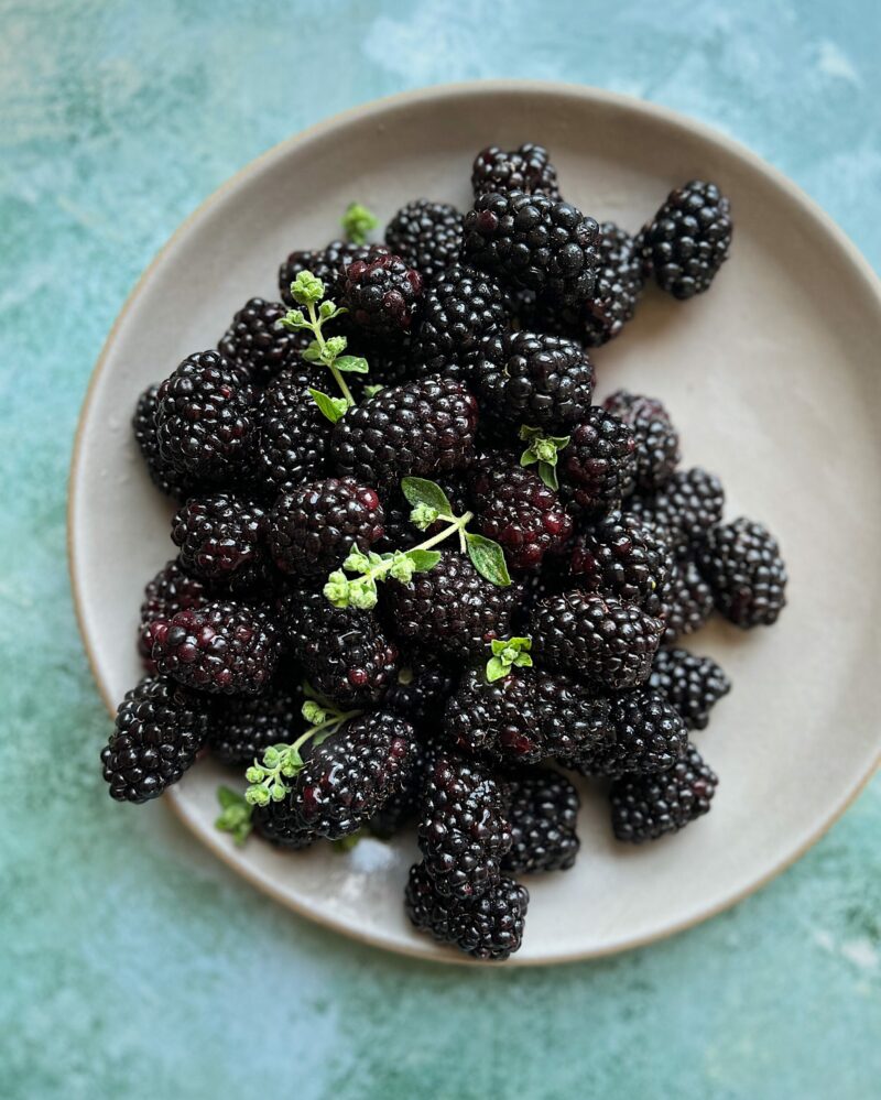 Carbs in Blackberries