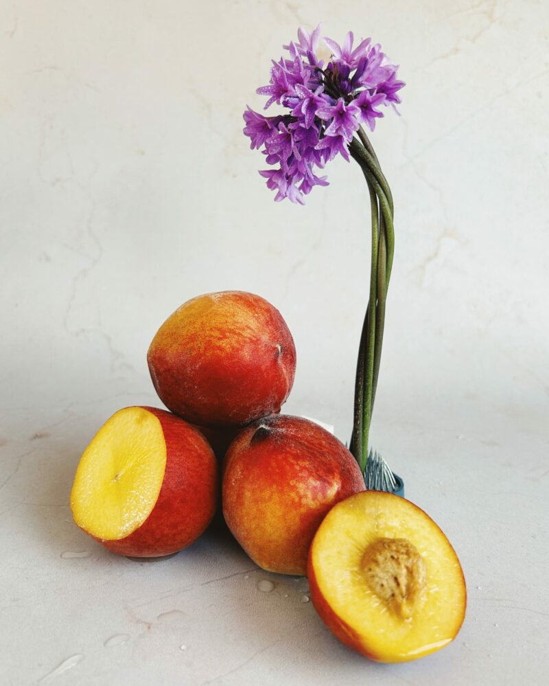 Carbs in Peaches